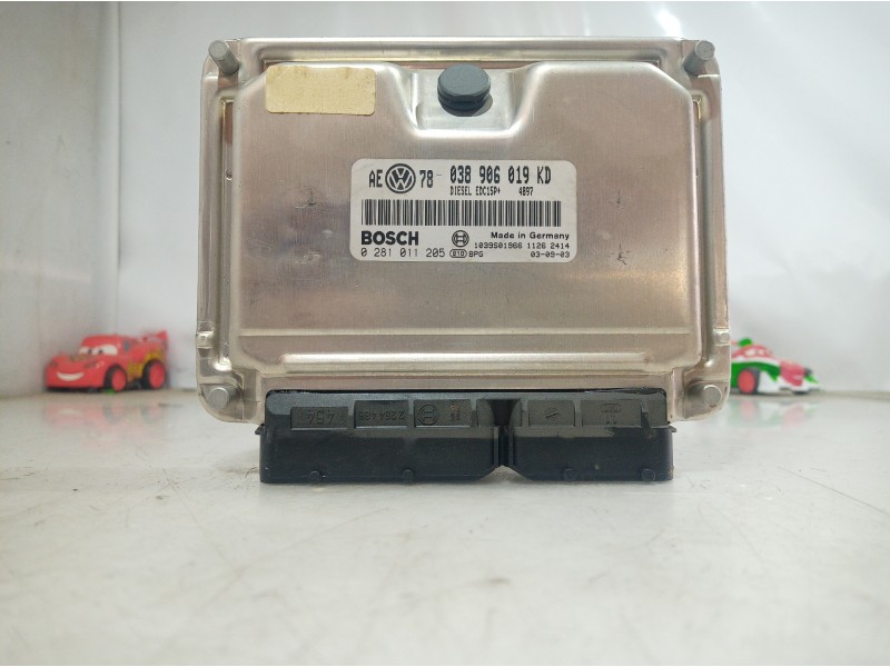 Recambio de centralita motor uce para volkswagen passat berlina (3b3) advance referencia OEM IAM 0281011205 0281011205 038906019