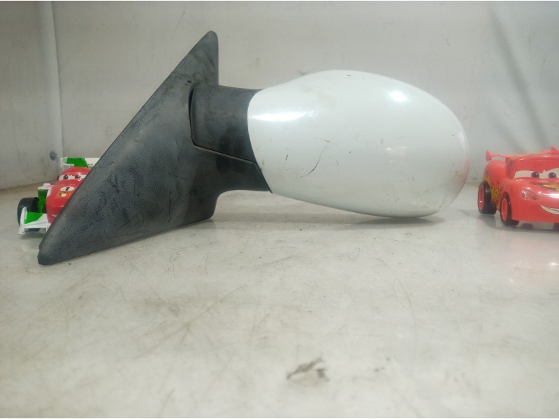 Recambio de retrovisor izquierdo para renault laguna (b56) referencia OEM IAM 818070 818070 818070 Recambio de retrovisor izquierdo para renault laguna (b56) referencia OEM IAM 818070 818070 818070