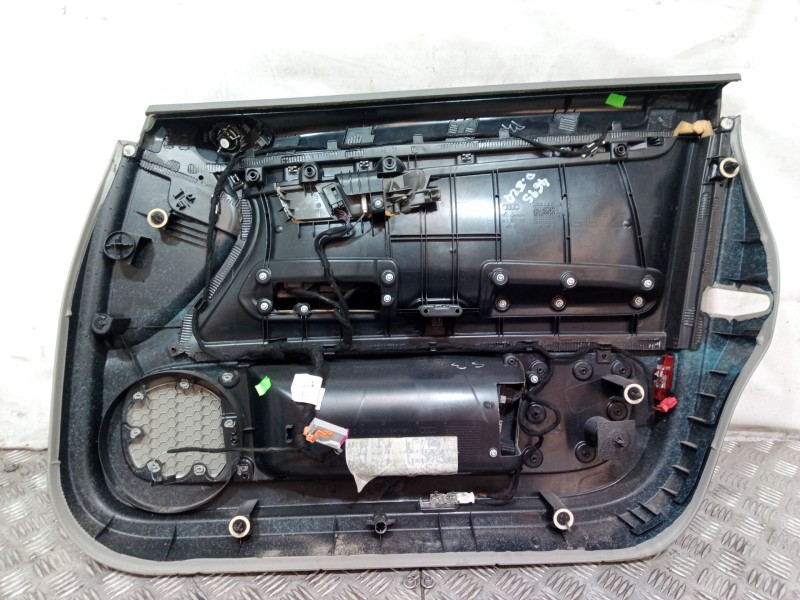 Recambio de guarnecido puerta delantera izquierda para audi a4 berlina (8e) 2.0 tdi 16v (103kw) referencia OEM IAM 8E1867105 8E1