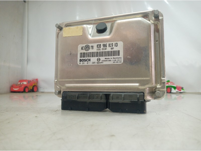 Recambio de centralita motor uce para volkswagen passat berlina (3b3) advance referencia OEM IAM 0281011205 0281011205 038906019