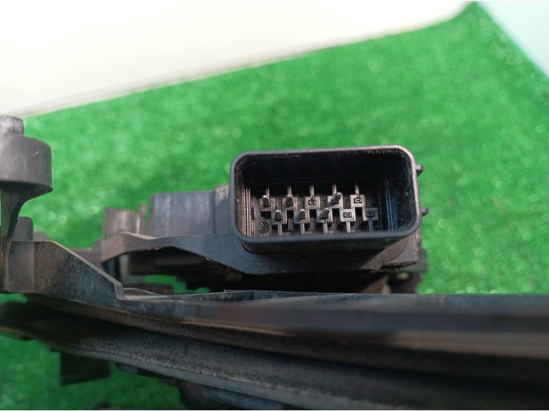 Recambio de cerradura puerta trasera derecha para ford focus berlina (cap) referencia OEM IAM 4M5AR26412BC 4M5AR26412BC 4M5AR264