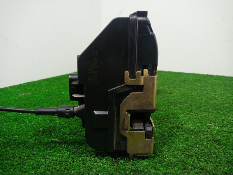 Recambio de cerradura puerta delantera derecha para renault scenic ii referencia OEM IAM 119121 119121 119121