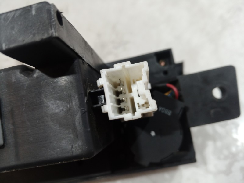 Recambio de mando climatizador para ssangyong kyron 200 xdi 2wd referencia OEM IAM 6870009020 6870009020 6870009020