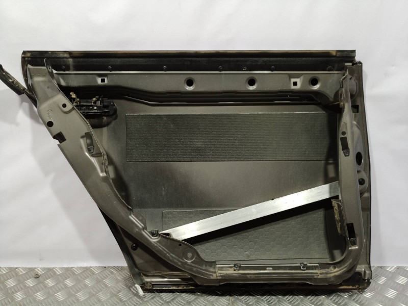 Recambio de puerta trasera izquierda para audi a6 avant (4b5) 2.5 tdi quattro referencia OEM IAM   