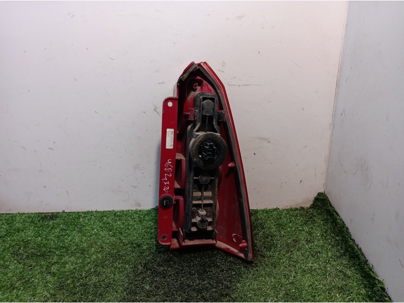 Recambio de piloto trasero izquierdo para ford focus berlina (cak) trend referencia OEM IAM 1M5113405CB 1M5113405CB 1M5113405CB