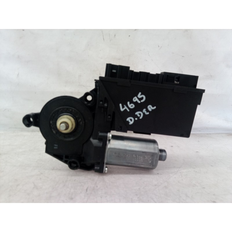 Recambio de motor elevalunas delantero derecho para audi a4 berlina (8e) 2.0 tdi 16v (103kw) referencia OEM IAM 8E1959802B 8E195