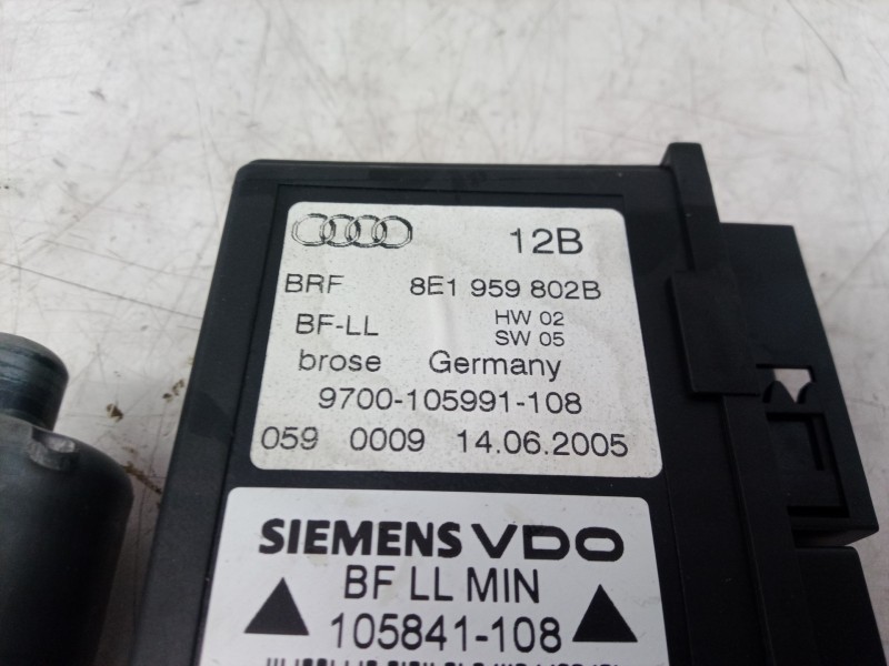 Recambio de motor elevalunas delantero derecho para audi a4 berlina (8e) 2.0 tdi 16v (103kw) referencia OEM IAM 8E1959802B 8E195