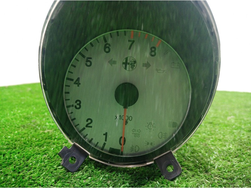 Recambio de cuadro instrumentos para alfa romeo 156 (116) referencia OEM IAM  6850840010 6160340010