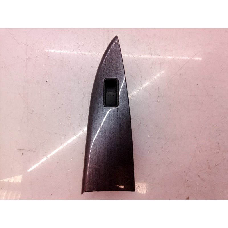 Recambio de mando elevalunas delantero derecho para mazda 6 berlina (gg) 2.0 active (5-ptas.) referencia OEM IAM   