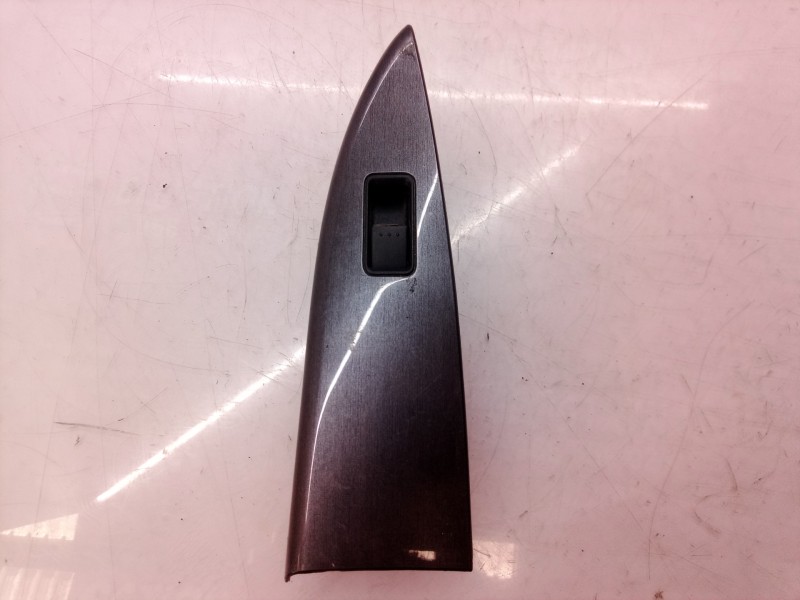 Recambio de mando elevalunas delantero derecho para mazda 6 berlina (gg) 2.0 active (5-ptas.) referencia OEM IAM   