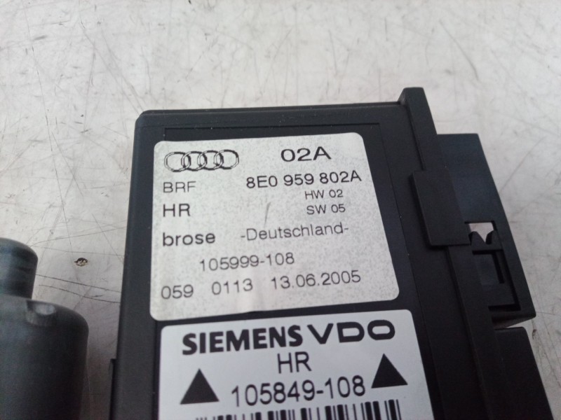 Recambio de motor elevalunas trasero derecho para audi a4 berlina (8e) 2.0 tdi 16v (103kw) referencia OEM IAM 8E0959802A 8E09598