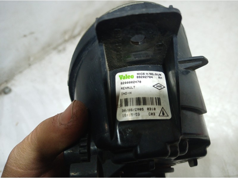 Recambio de faro antiniebla derecho para renault clio iii dynamique referencia OEM IAM 8200002470 8200002470 8200002470