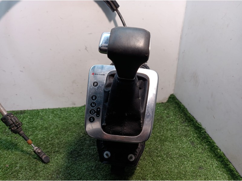 Recambio de palanca cambio para volkswagen tiguan (5n1) 2.0 tdi referencia OEM IAM 5N1713025 5N1713025 10001912301