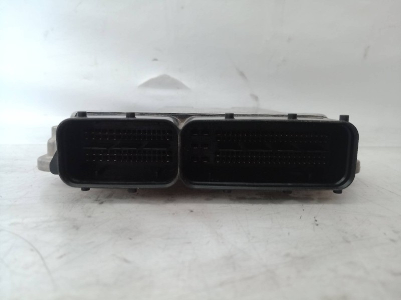 Recambio de centralita motor uce para chevrolet aveo berlina hatchback ltz referencia OEM IAM  0281018383 55583708