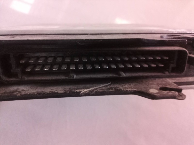 Recambio de centralita motor uce para bmw serie 5 berlina (e34) 524td referencia OEM IAM 0281001080 2242213 22441275T7