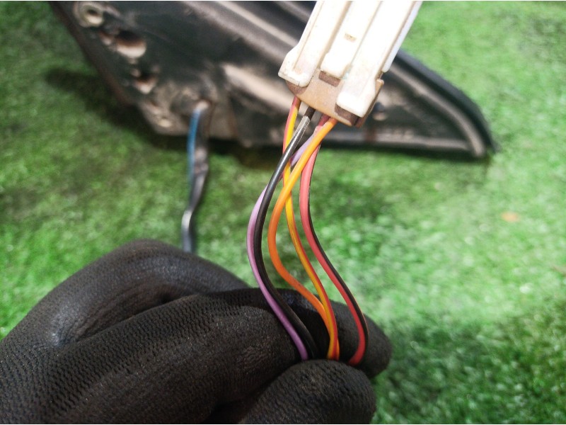 Recambio de retrovisor izquierdo para volvo s40 berlina referencia OEM IAM  BLANCO 