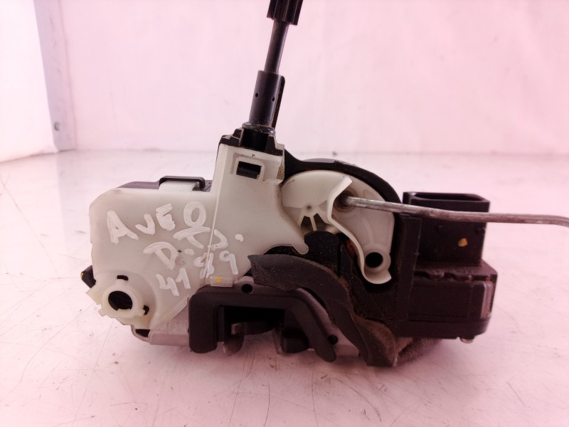 Recambio de cerradura puerta delantera derecha para chevrolet aveo berlina hatchback ltz referencia OEM IAM 3023880 3023880 A046