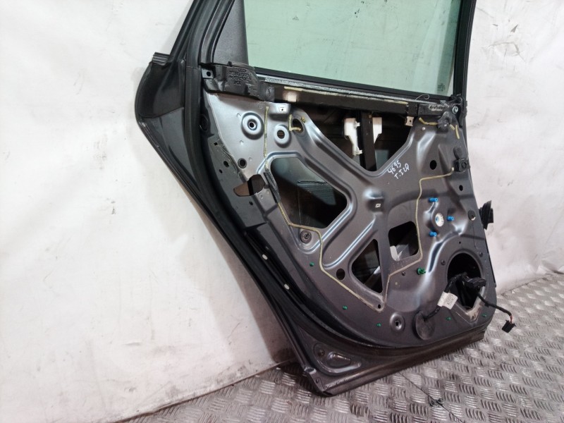 Recambio de puerta trasera izquierda para audi a4 berlina (8e) 2.0 tdi 16v (103kw) referencia OEM IAM 8E0833051J 8E0833051J 8E08