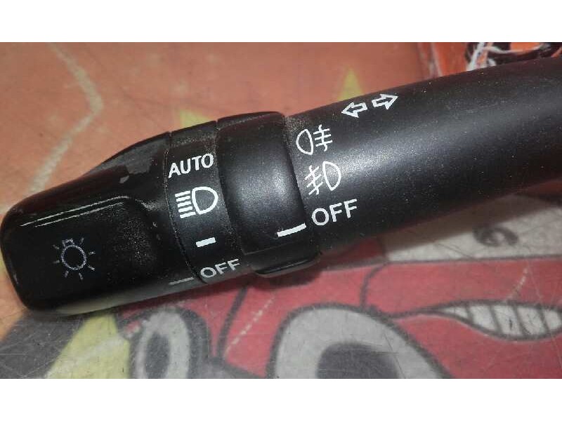 Recambio de mando luces para toyota avensis wagon (t25) 2.0 d-4d sol referencia OEM IAM 841400514017F224  