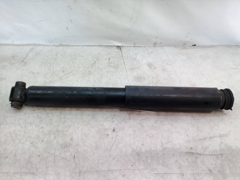 Recambio de amortiguador trasero izquierdo para peugeot 308 sw allure referencia OEM IAM 0081037H01 0081037H01 0081037H01