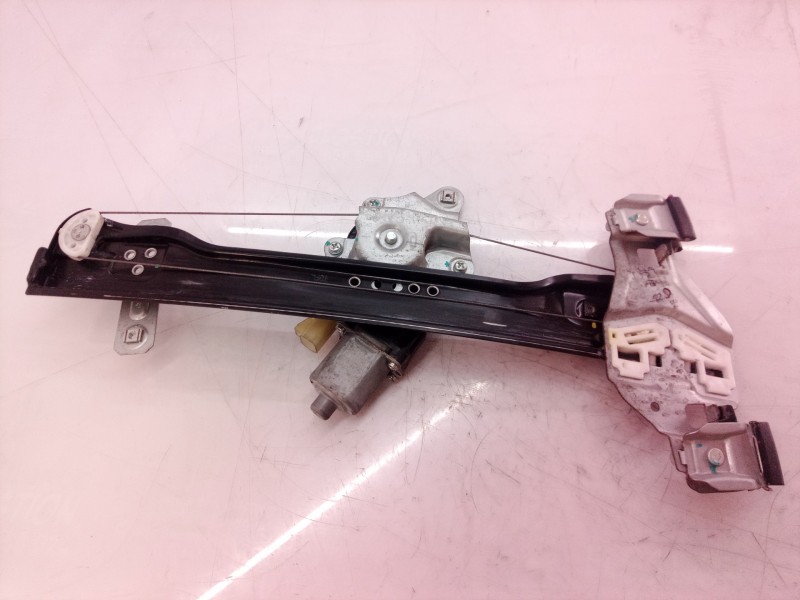 Recambio de elevalunas delantero izquierdo para chevrolet aveo berlina hatchback ltz referencia OEM IAM   