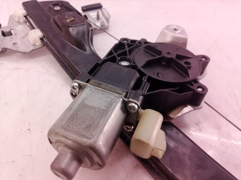 Recambio de elevalunas delantero izquierdo para chevrolet aveo berlina hatchback ltz referencia OEM IAM   