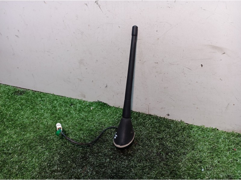 Recambio de antena para volkswagen tiguan (5n1) 2.0 tdi referencia OEM IAM 1K0035501 1K0035501 014527272