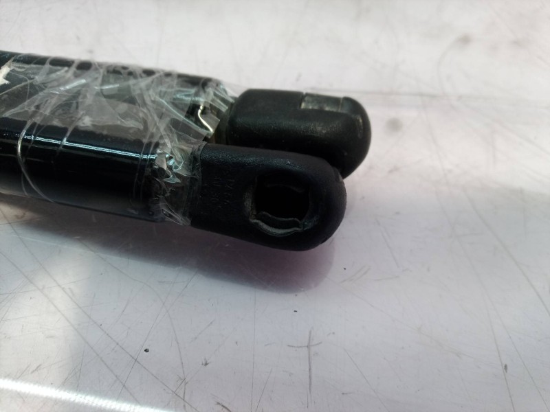 Recambio de amortiguador trasero para seat ibiza (6k) básico referencia OEM IAM 6K6827550 6K6827550 6K6827550