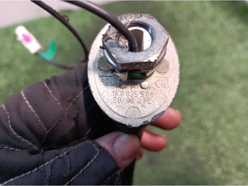 Recambio de antena para volkswagen tiguan (5n1) 2.0 tdi referencia OEM IAM 1K0035501 1K0035501 014527272