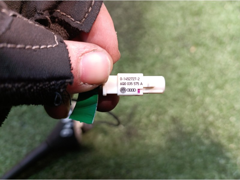 Recambio de antena para volkswagen tiguan (5n1) 2.0 tdi referencia OEM IAM 1K0035501 1K0035501 014527272