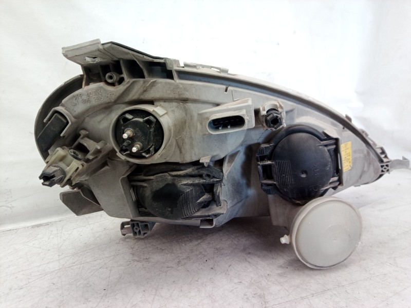 Recambio de faro izquierdo para mercedes-benz clase a (w168) 140 (168.031) referencia OEM IAM A1688201761 A1688201761 A168820176