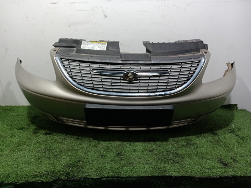 Recambio de paragolpes delantero para chrysler voyager (rg) referencia OEM IAM 04857388AA 04857388AA 04857388
