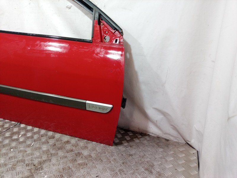 Recambio de puerta delantera derecha para renault megane ii berlina 3p pack authentique referencia OEM IAM   