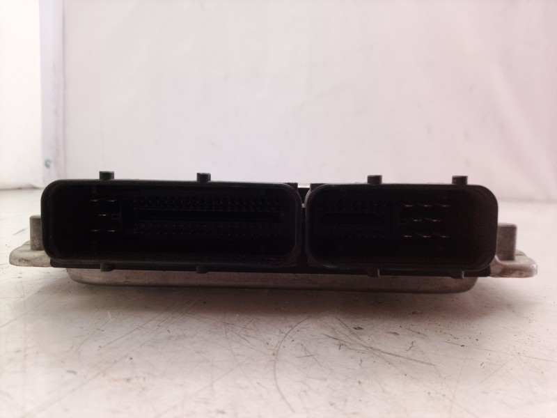 Recambio de centralita motor uce para seat ibiza (6l1) stella referencia OEM IAM 038906019 038906019 0281010947