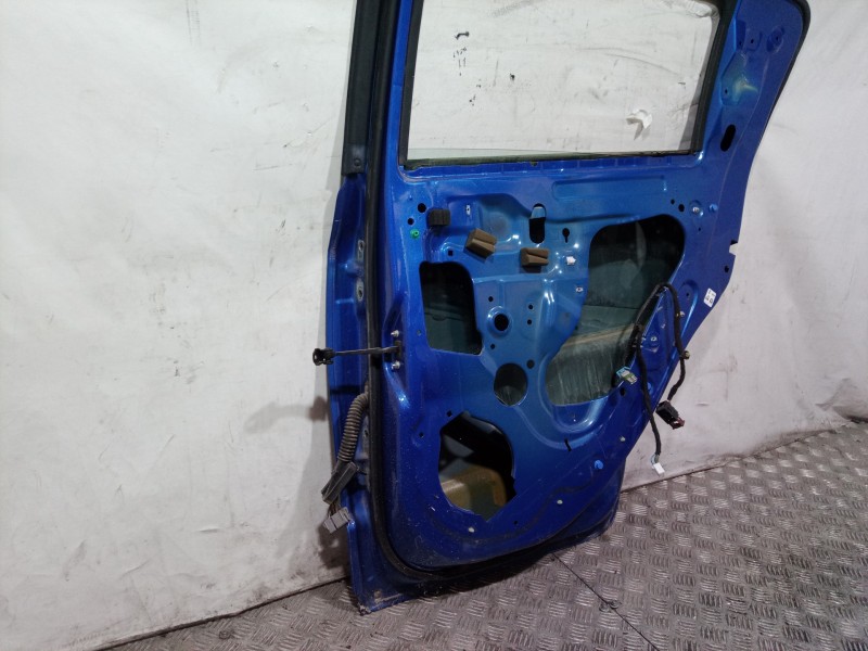 Recambio de puerta trasera derecha para chevrolet aveo berlina hatchback ltz referencia OEM IAM   