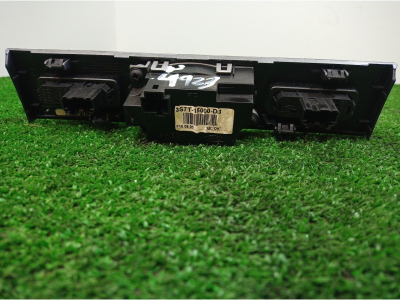 Recambio de warning para ford mondeo berlina (ge) ambiente (06.2003) (d) referencia OEM IAM 3S7T15000DB 3S7T15000DB 3S7T15000DB