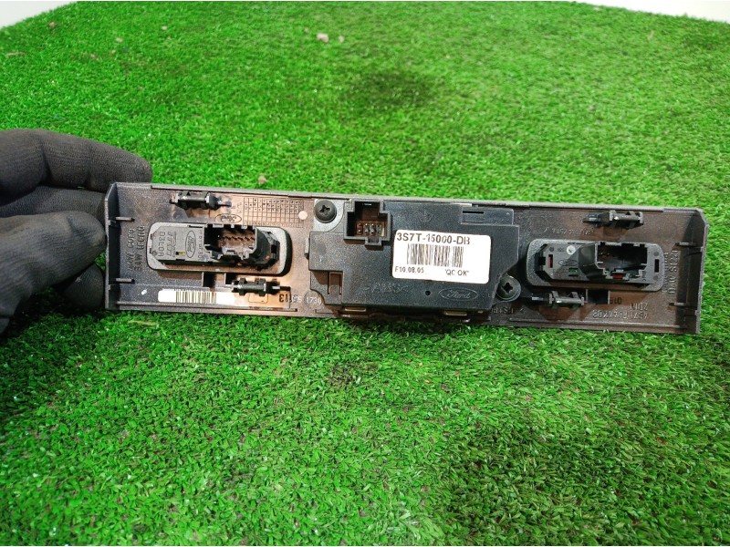 Recambio de warning para ford mondeo berlina (ge) ambiente (06.2003) (d) referencia OEM IAM 3S7T15000DB 3S7T15000DB 3S7T15000DB