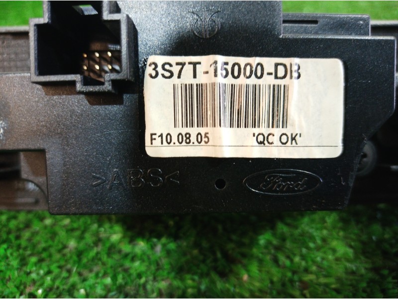 Recambio de warning para ford mondeo berlina (ge) ambiente (06.2003) (d) referencia OEM IAM 3S7T15000DB 3S7T15000DB 3S7T15000DB