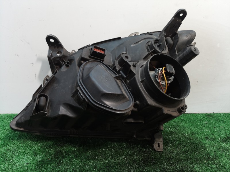 Recambio de faro derecho para opel vectra c berlina comfort referencia OEM IAM 15588800 15588800 15588800