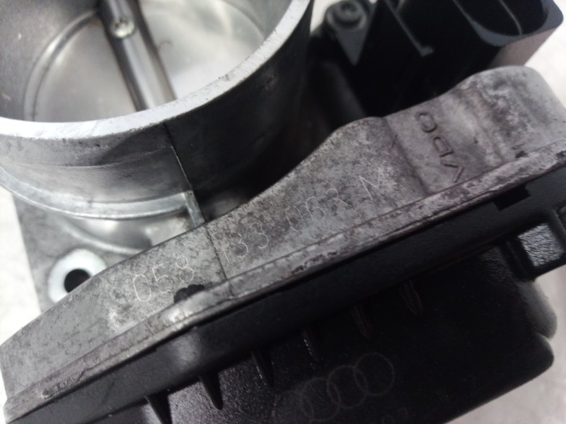 Recambio de caja mariposa para audi a4 berlina (b5) 1.8 t referencia OEM IAM 058133063M 058133063M 058133063