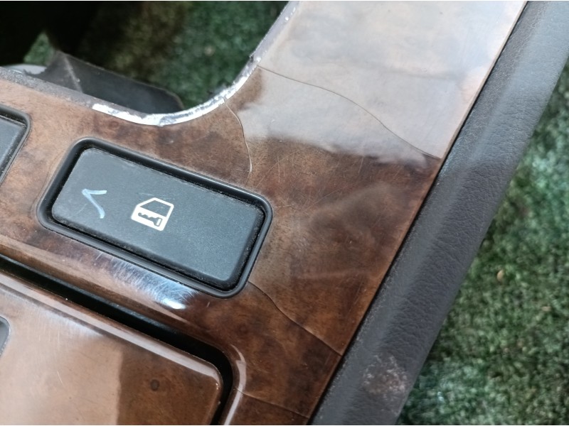 Recambio de consola central tras. para bmw serie 7 (e38) 730il referencia OEM IAM 8125555 8125555 8125555