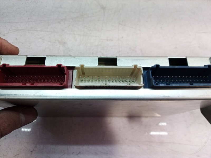 Recambio de modulo electronico para isuzu rodeo referencia OEM IAM 8162440490 8162440490 16244049