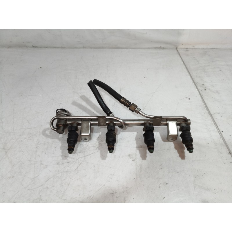 Recambio de rampa inyectora para audi a4 berlina (b5) 1.8 t referencia OEM IAM 058133681C 058133681C 058133681