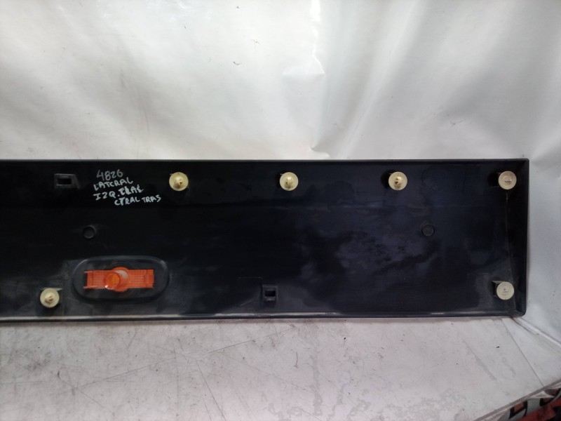 Recambio de moldura para volkswagen crafter caja cerrada 2.0 tdi referencia OEM IAM A9066901762 A9066901762 A9066901762