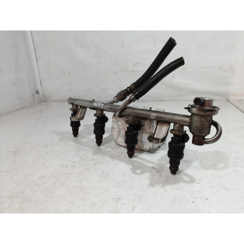 Recambio de rampa inyectora para audi a4 berlina (b5) 1.8 t referencia OEM IAM 058133681C 058133681C 058133681