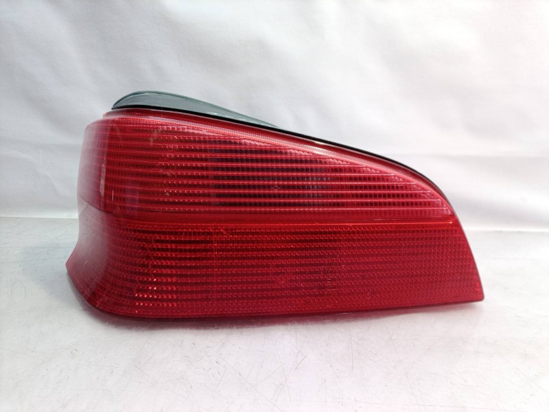 Recambio de piloto trasero izquierdo para peugeot 106 (s1) cocktail referencia OEM IAM 630320  