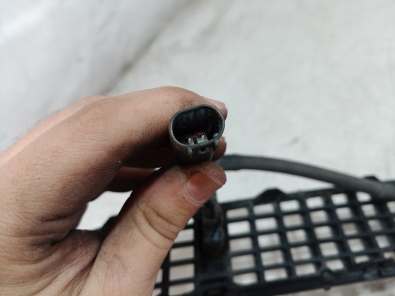 Recambio de rejilla delantera para bmw serie 3 touring (e46) 330xi referencia OEM IAM 51137075312 51137075312 51137075312