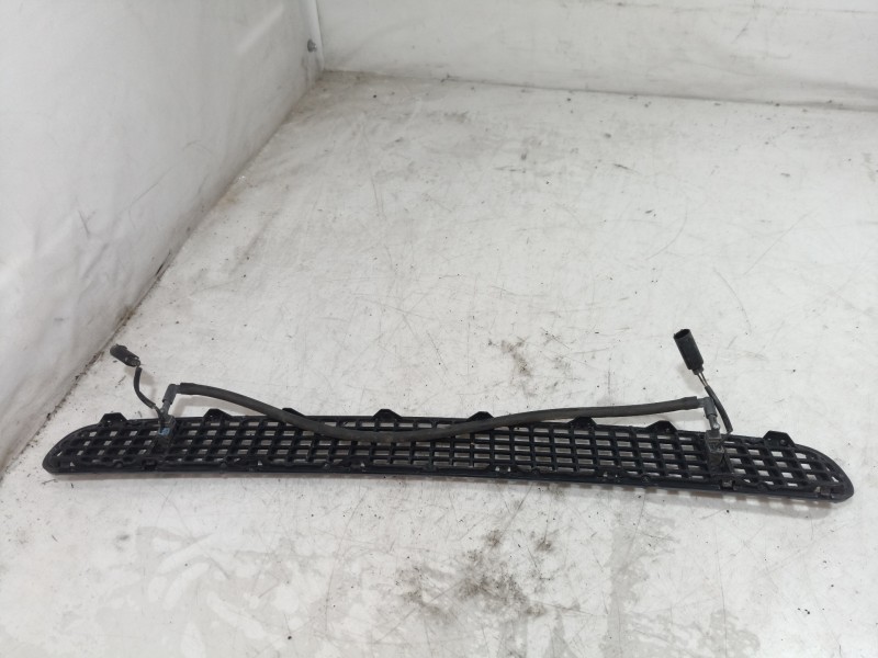 Recambio de rejilla delantera para bmw serie 3 touring (e46) 330xi referencia OEM IAM 51137075312 51137075312 51137075312