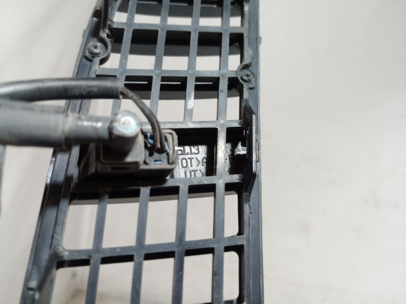 Recambio de rejilla delantera para bmw serie 3 touring (e46) 330xi referencia OEM IAM 51137075312 51137075312 51137075312