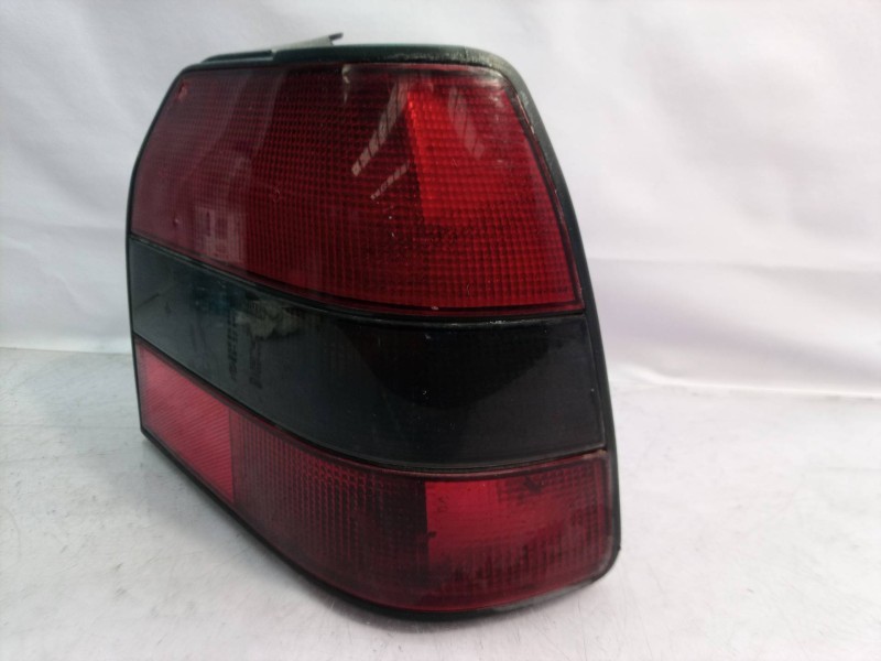 Recambio de piloto trasero derecho para renault 19 (b/c/l53) referencia OEM IAM   